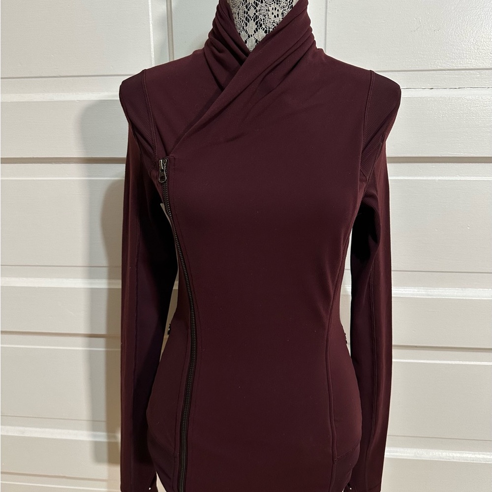 Lululemon Bhakti Yoga Jacket Size 4 Bordeaux Drama Flattering Define Fit $128